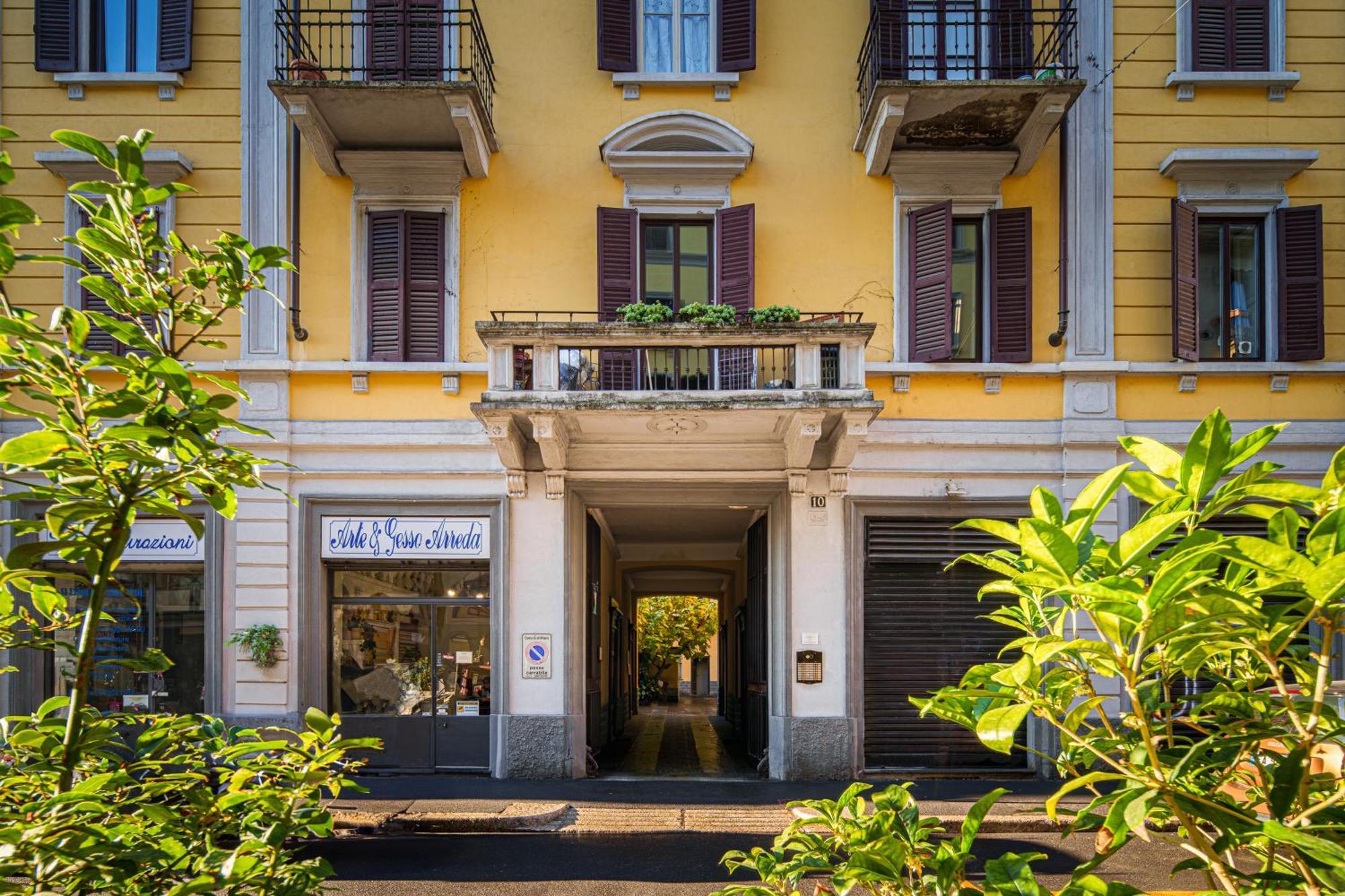 Accomodo Mim21 Monolocale Porta Venezia Milan Bagian luar foto